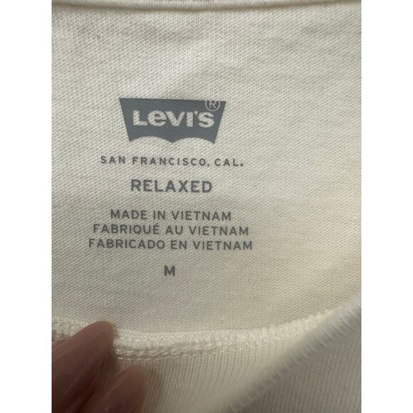 Levi's Men's Long Sleeve Cream Best In The West Cowboy Rodeo Tee Size Medium - Picture 4 of 6